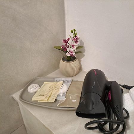 Vily Luxury Rooms Focşani Exteriör bild